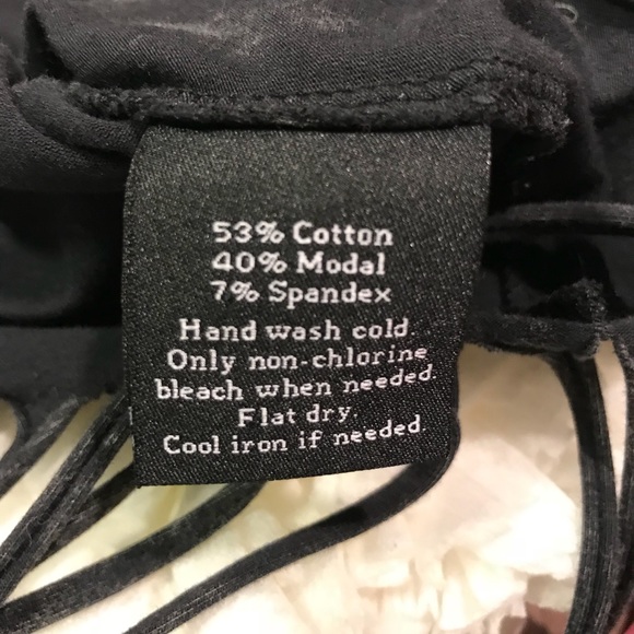 Rock & Republic ripped T. With fringe. EUC - Picture 5 of 6